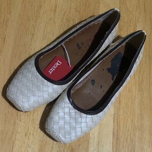 Dexter Women's Beige Woven Loafers